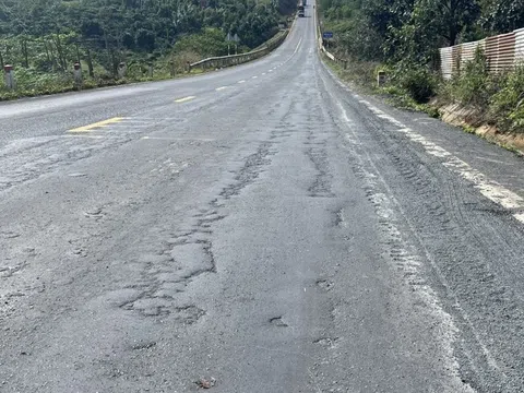 Đường tránh hơn 500 tỷ đồng đang bảo hành đã có dấu hiệu hư hỏng