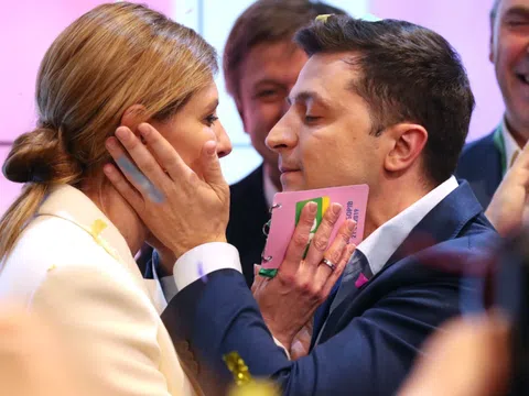 Niềm vui đoàn tụ của gia đình Tổng thống Ukraine