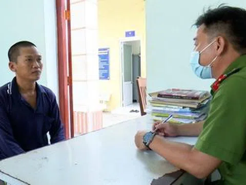 Người đàn ông dùng búa đánh vào đầu hàng xóm vì hát karaoke quá to