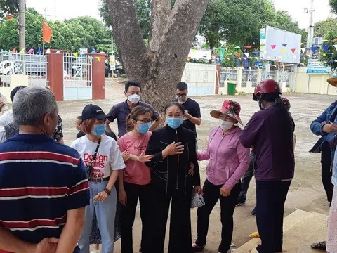 Người phụ nữ nhận chăm sóc bé trai 3 tuổi bị mẹ khai tử nói gì?