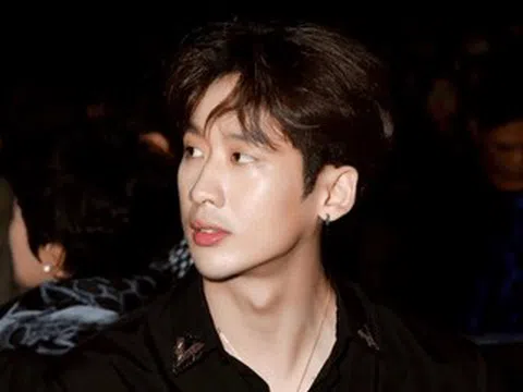 Tuấn Trần lên tiếng về việc mặc đồ hiệu đóng vai trai nghèo