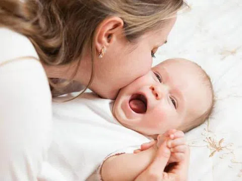 Trường hợp lao động nữ nuôi con dưới 12 tháng tuổi được nhận thêm tiền