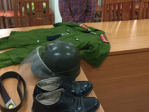 Bắt khẩn cấp đối tượng giả danh cảnh sát hình sự đi lừa đảo