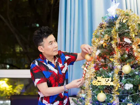 Giáng sinh “lạ lùng chưa từng có” của sao Việt ở nhà 2000 cây vàng