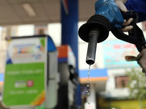 Giá xăng tăng mạnh tại kỳ điều chỉnh cuối cùng năm 2020