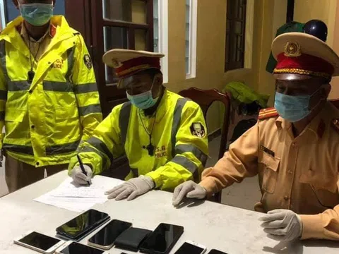 Tài xế chở người Trung Quốc nghi nhập cảnh trái phép tự tử