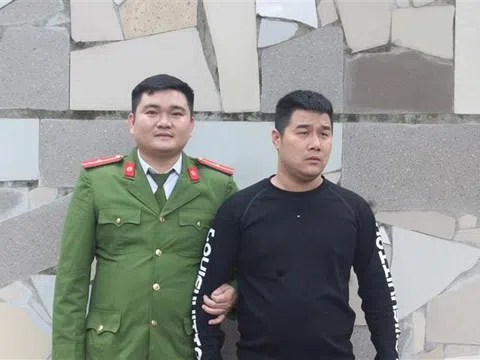 Bắt kẻ lừa bán điện thoại "dởm", chiếm đoạt hàng trăm triệu đồng