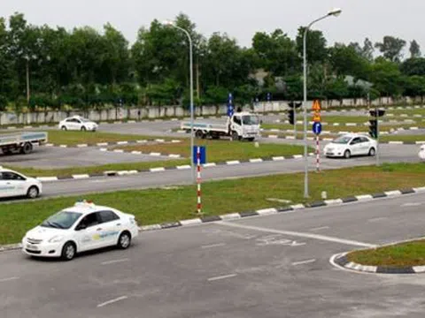 Nhiều thay đổi về học và thi giấy phép lái xe ô tô người dân cần biết