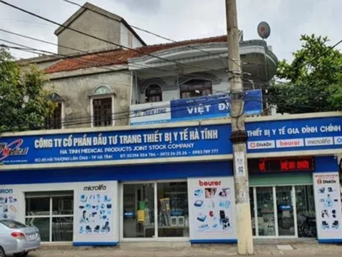 Bắt 4 Giám đốc bệnh viện trong vụ nâng khống thiết bị y tế tại Hà Tĩnh