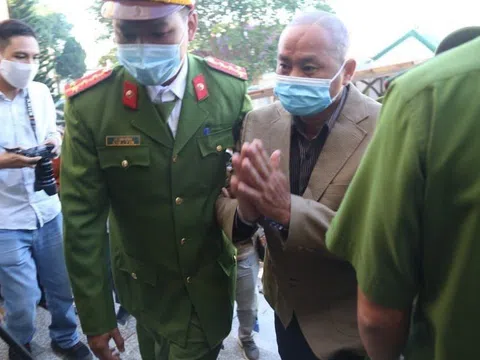 Đang xét xử vụ nguyên Bí thư xã giết cháu họ để trục lợi bảo hiểm