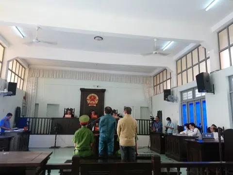 Y án sơ thẩm đối với nguyên Chủ tịch, Phó Chủ tịch UBND TP.Phan Thiết