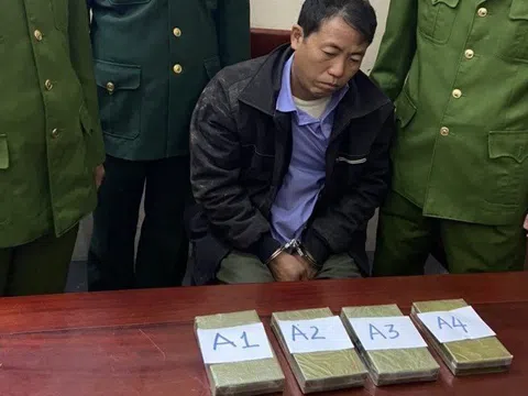 Ba mũi trinh sát khống chế nhóm đối tượng vận chuyển 4 bánh heroin