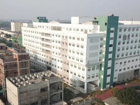 Những lùm xùm trong dự án bệnh viện nghìn tỷ lớn nhất Bắc Trung Bộ