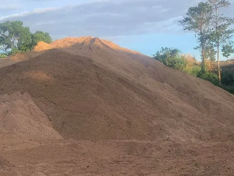 Gia Lai: Phát hiện bãi tập kết gần 200 m3 cát trái phép