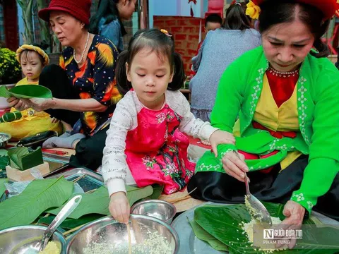 500 em nhỏ so tài gói bánh chưng chào xuân Tân Sửu