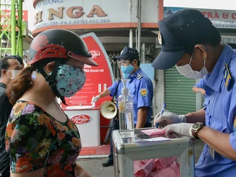 Người Đà Nẵng đi chợ, siêu thị bắt buộc phải đeo khẩu trang