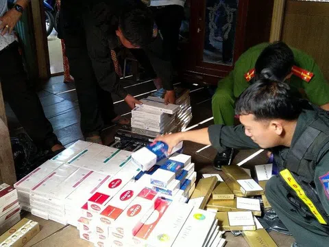 Điều tra vụ vận chuyển trái phép lượng lớn ngoại tệ qua biên giới